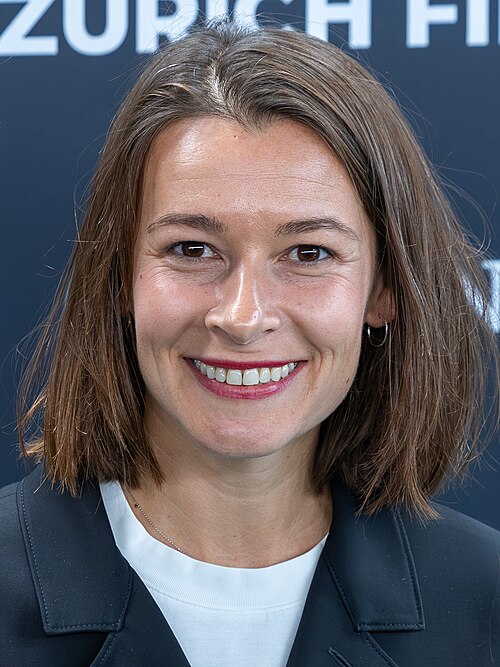 Alice Douard on the Green Carpet at the 2025 Zurich Film Festival.