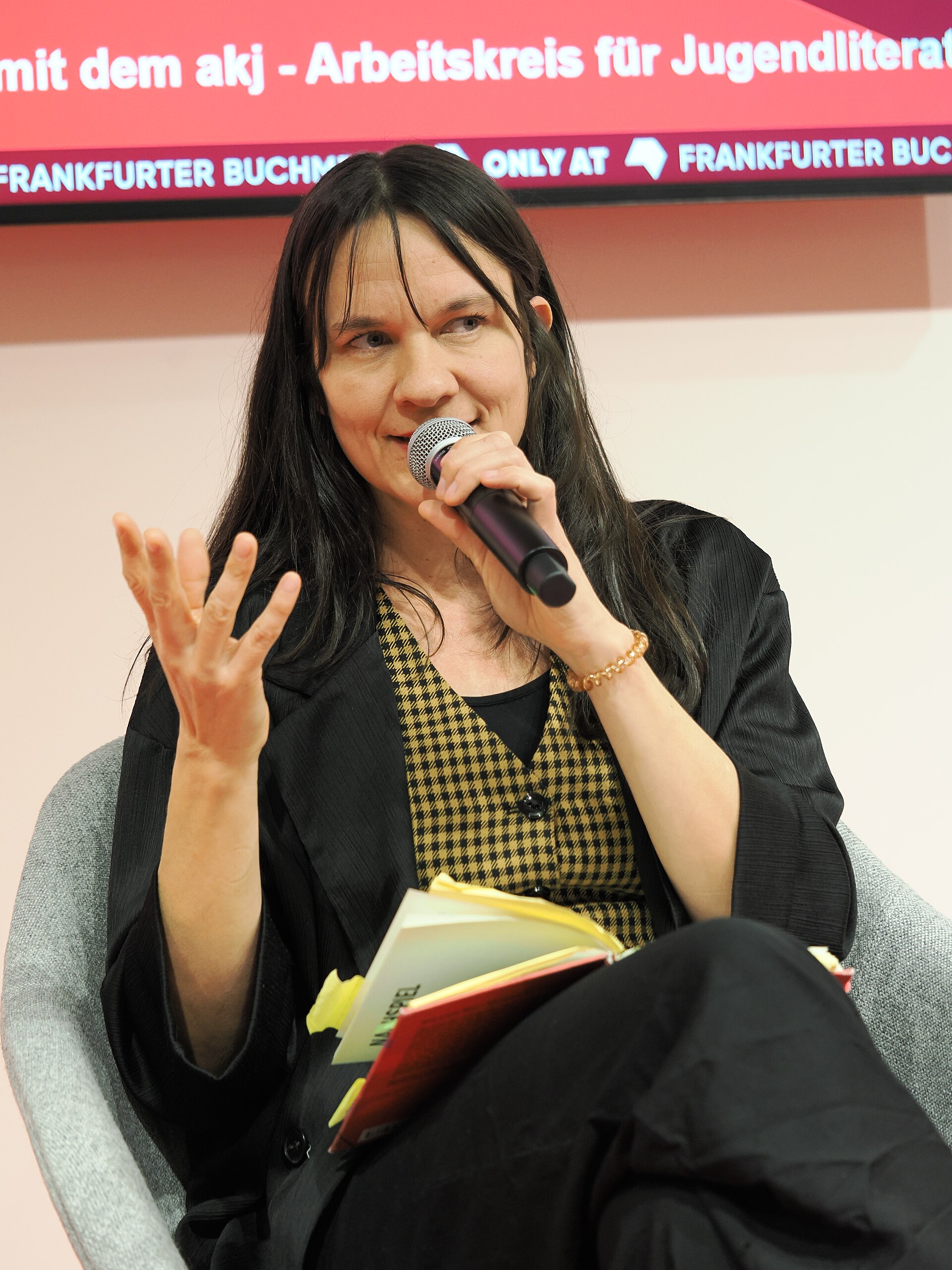Writer Eva Rottmann at the book fair Frankfurt 2025