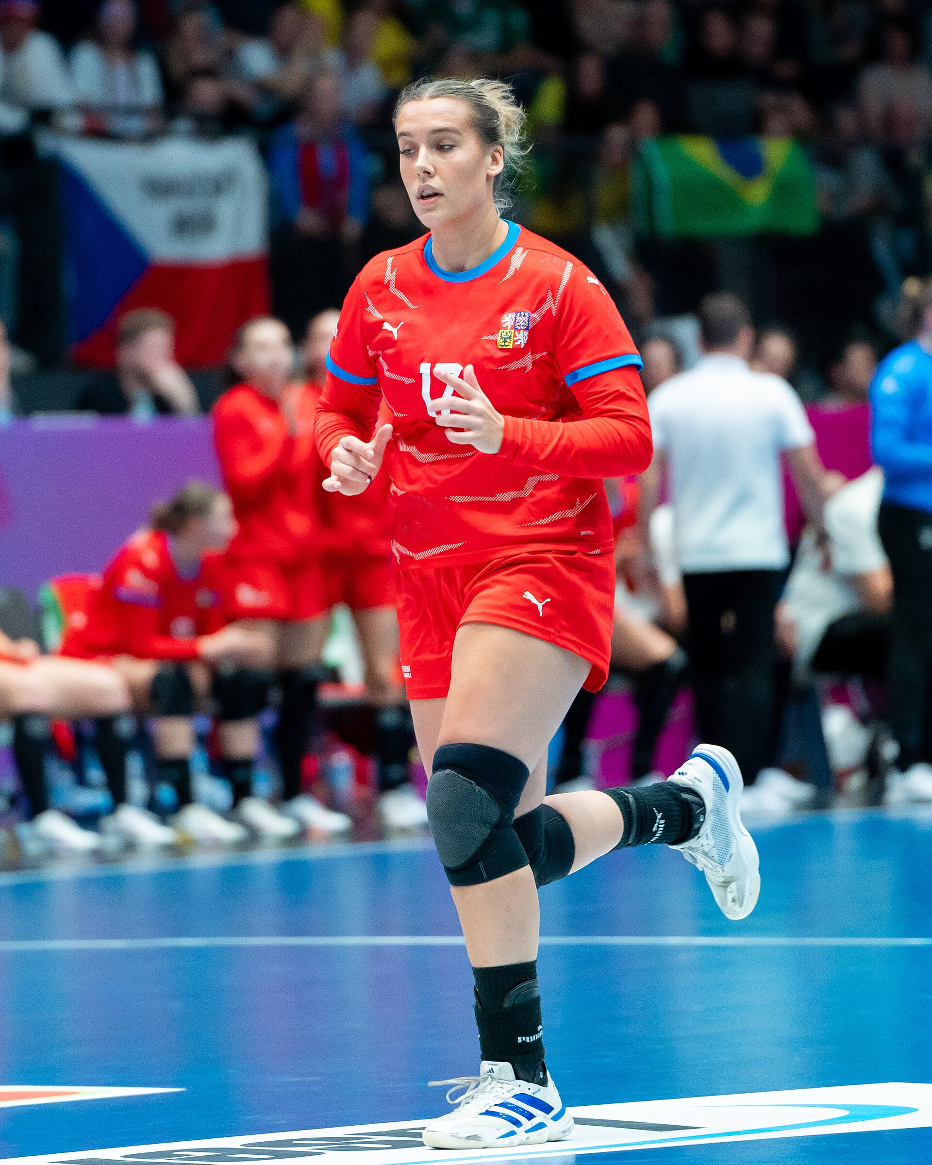 Karolina Pejsova (17, Tschechien)