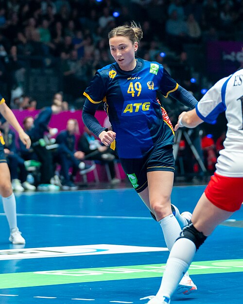 Olivia Löfqvist (49, Schweden)