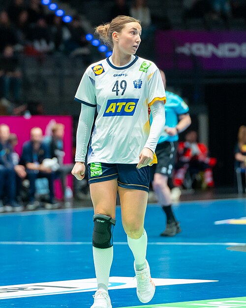 Olivia Löfqvist (49, Schweden)