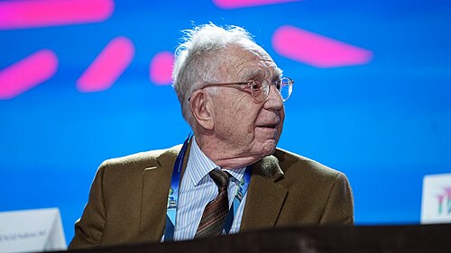 Edward Feigenbaum at AAAI 2026 in Singapore for "Professor Edward Feigenbaum: A Tribute to and Lecture by a Pioneer of AI on his 90th Birthday"