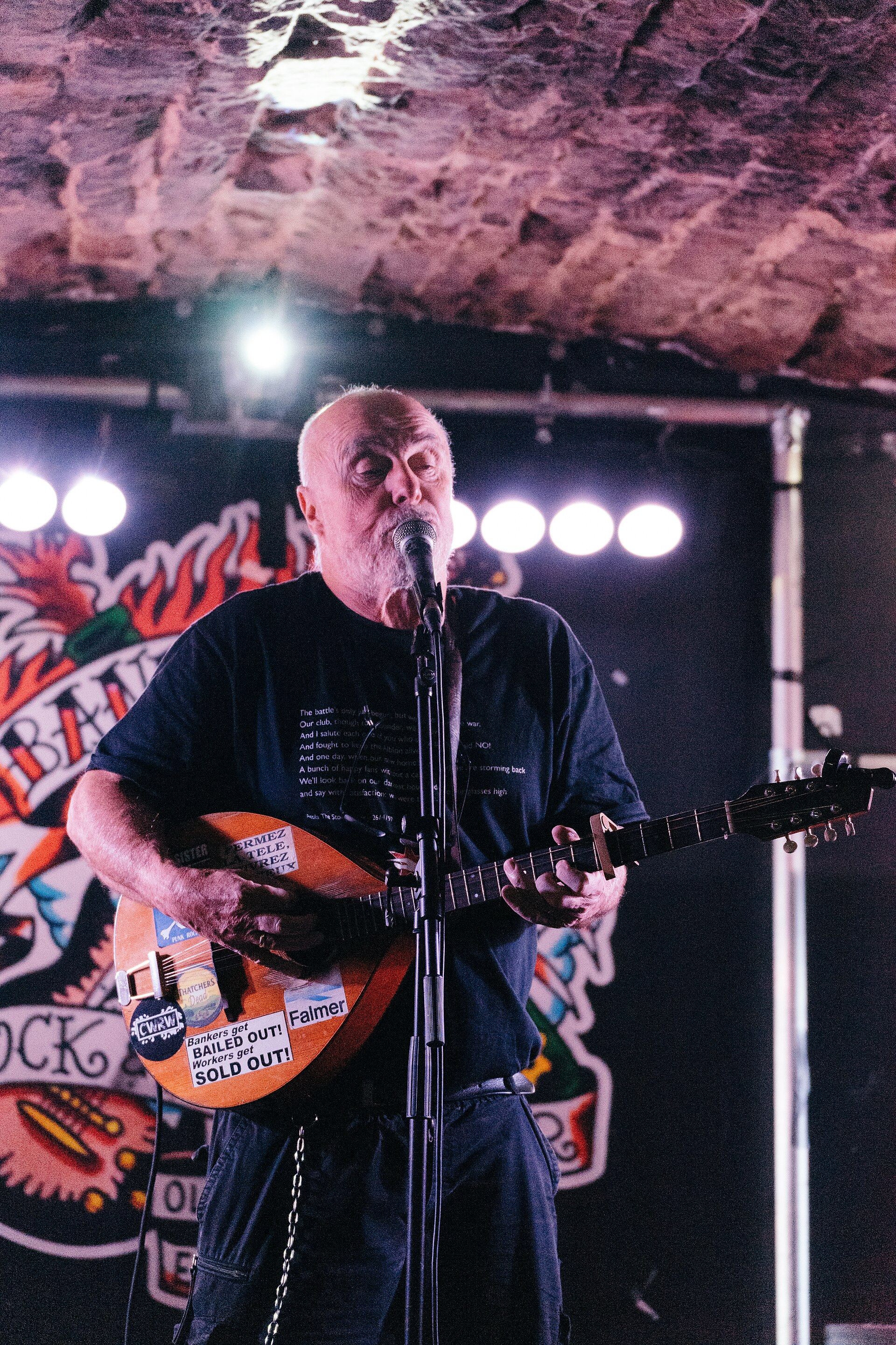 Attila the Stockbroker performing at Bannerman's during the 2025 Edinburgh Festival Fringe