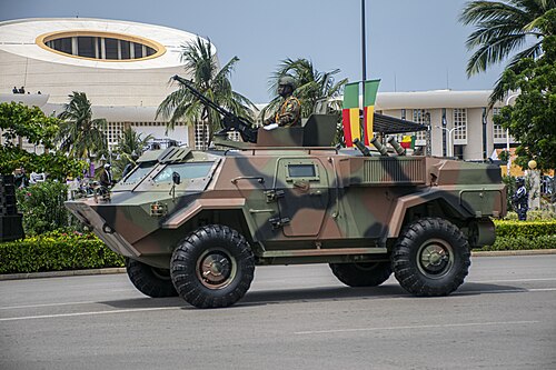 Défilé motorisé de l'armée