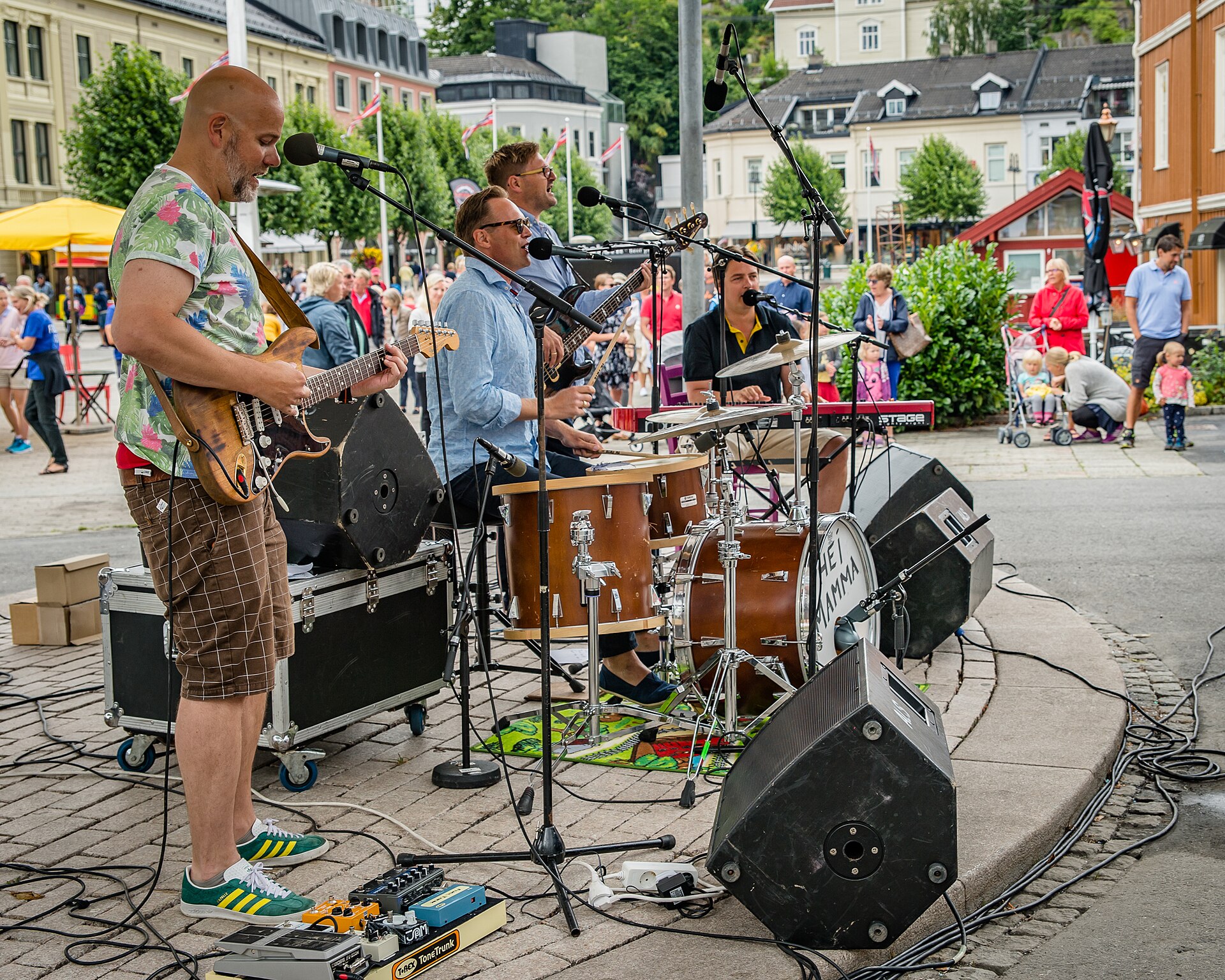Bare Barn Band performs at the Canal Street festival in Arendal, Norway, 2016