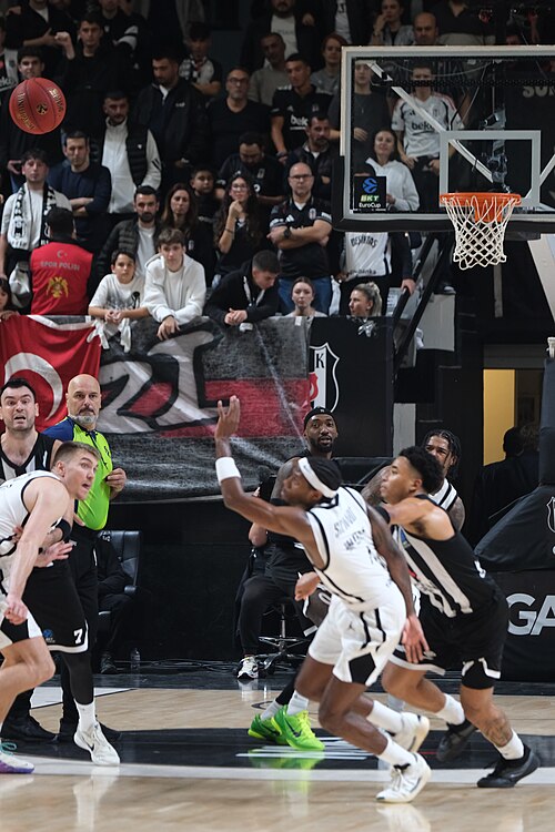 Beşiktaş MB vs Aquila Basket Trento EuroCup 20251112