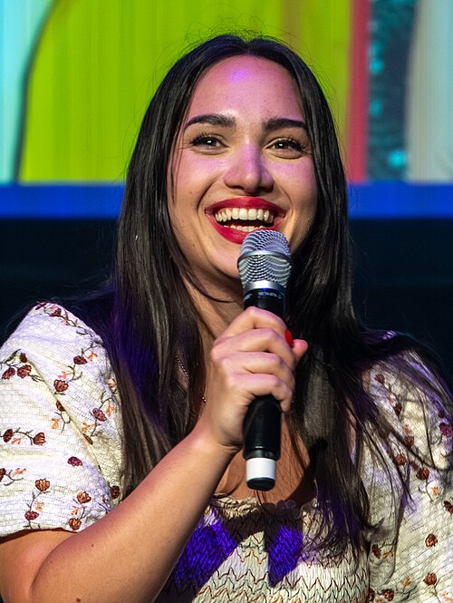 Bella Hull at the 2025 Edinburgh Festival Fringe