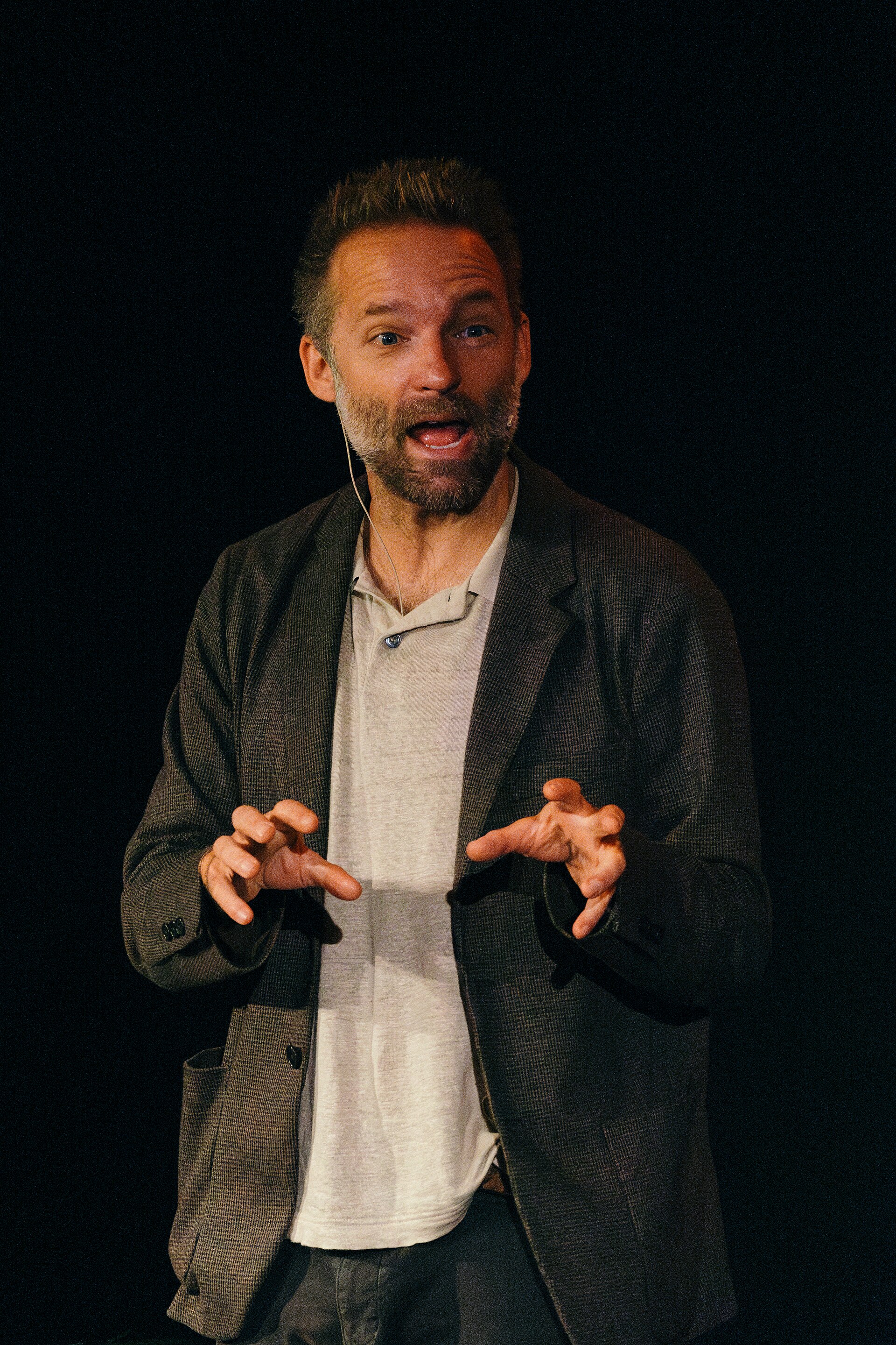 Benji Waterhouse performing at the 2025 Edinburgh Festival Fringe