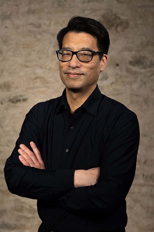 Bruce Y. Lee, Professor and Executive Director, Center for Advanced Technology and Communication in Health (CATCH), AIMINGS, and PHICOR at the City University of New York; Senior Contributor, Forbes, at the WikiPortraits studio at the 2025 SXSW Festival.