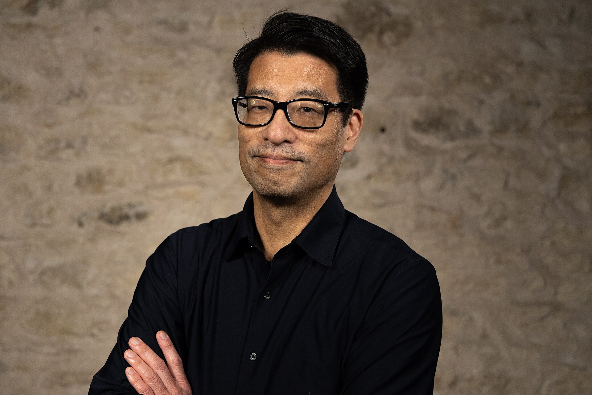 Bruce Y. Lee, Professor and Executive Director, Center for Advanced Technology and Communication in Health (CATCH), AIMINGS, and PHICOR at the City University of New York; Senior Contributor, Forbes, at the WikiPortraits studio at the 2025 SXSW Festival.