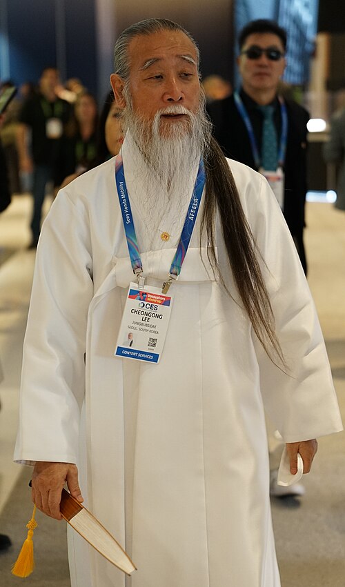 Cheongong Lee 이천공 (aka Master Cheon-gong or Jungbub) at CES 2026 (January 8, 2026)