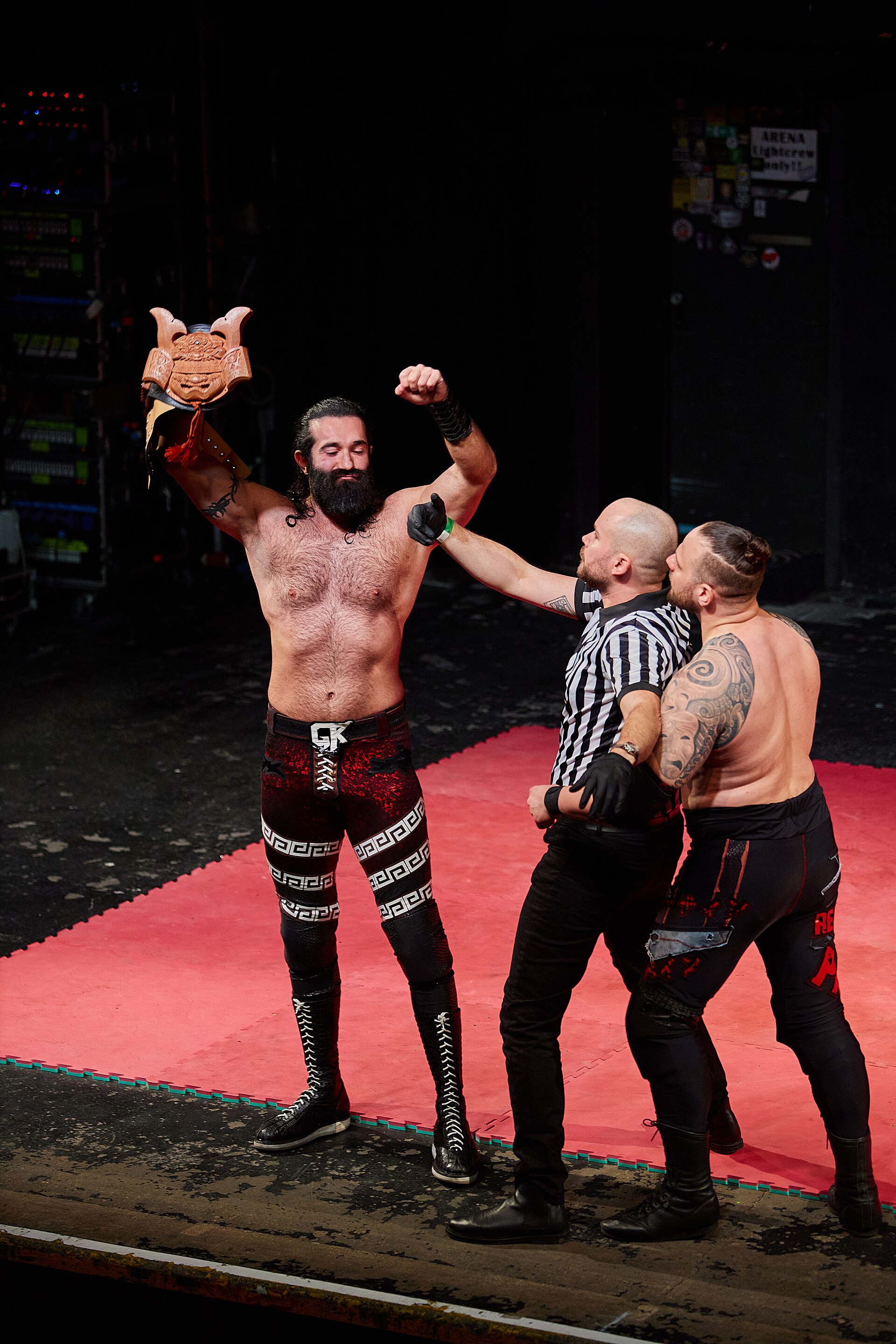 Christmas Brawl 2025, in Arena, Vienna, Wrestling Match, Khoukaz vs Pain 001