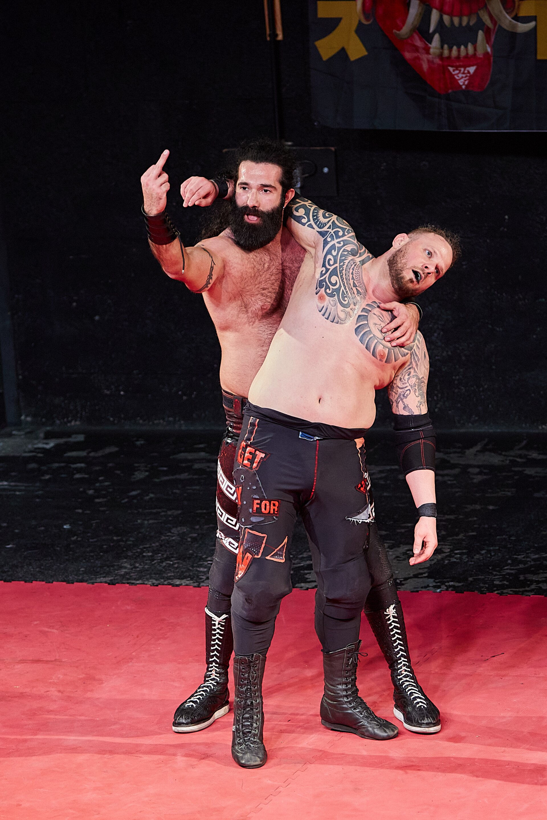 Christmas Brawl 2025, in Arena, Vienna, Wrestling Match, Khoukaz vs Pain 008