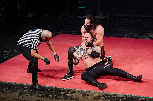 Christmas Brawl 2025, in Arena, Vienna, Wrestling Match, Khoukaz vs Pain 016