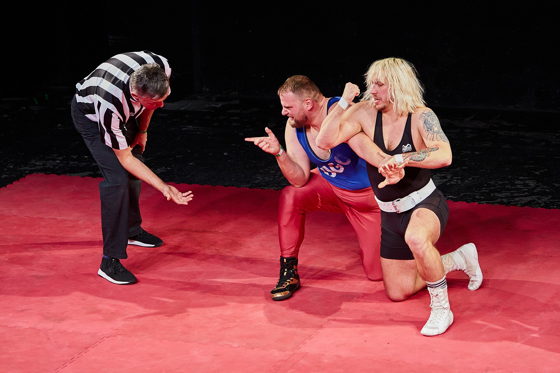 Christmas Brawl 2025, in Arena, Vienna, Wrestling Match, Mirko vs. Bravo 003