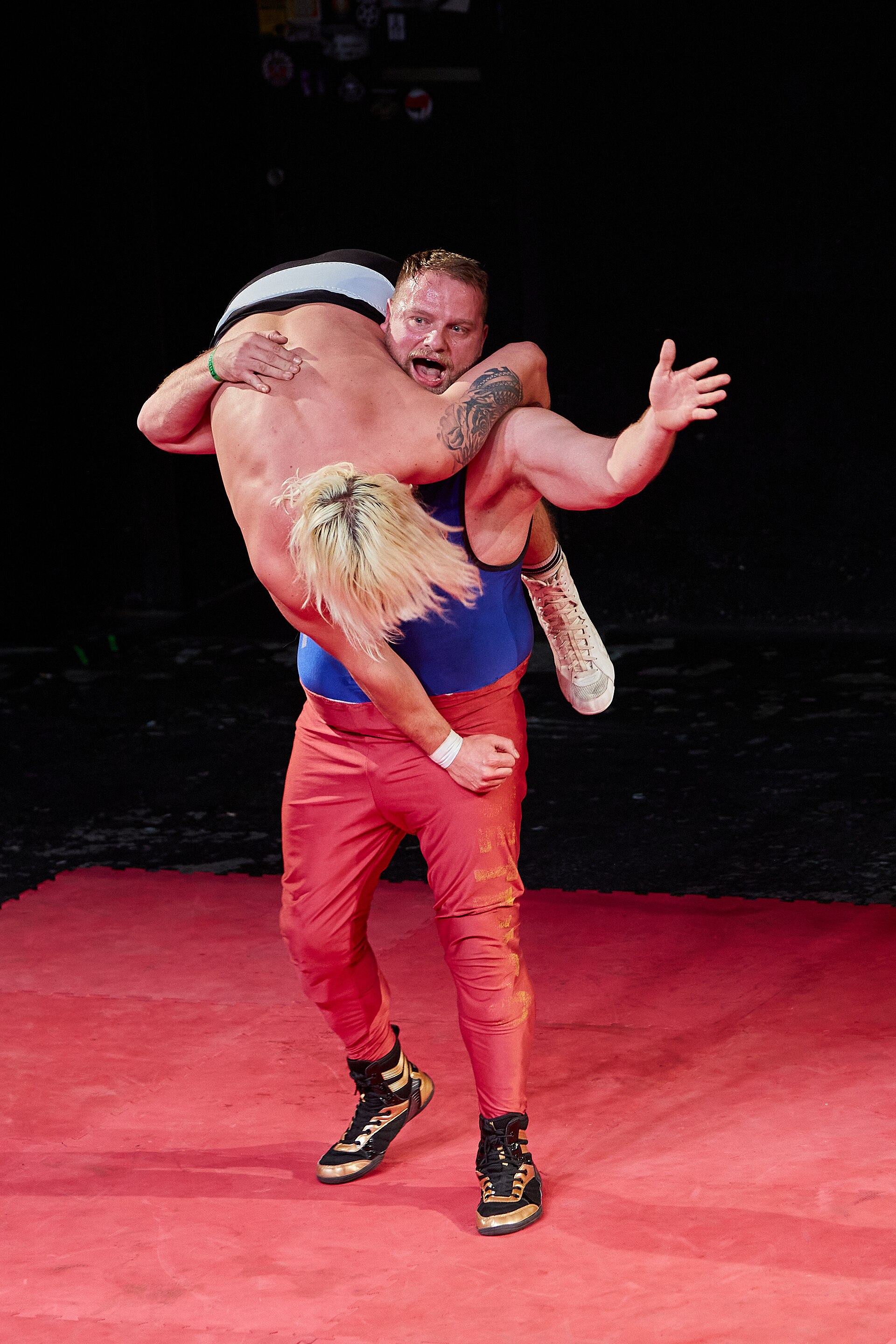 Christmas Brawl 2025, in Arena, Vienna, Wrestling Match, Mirko vs. Bravo 011