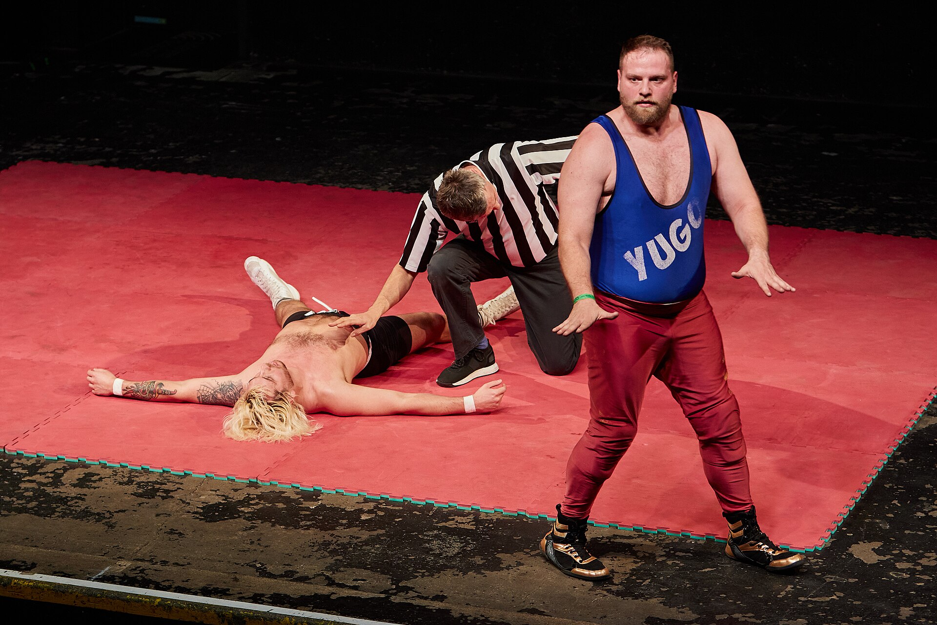 Christmas Brawl 2025, in Arena, Vienna, Wrestling Match, Mirko vs. Bravo 013