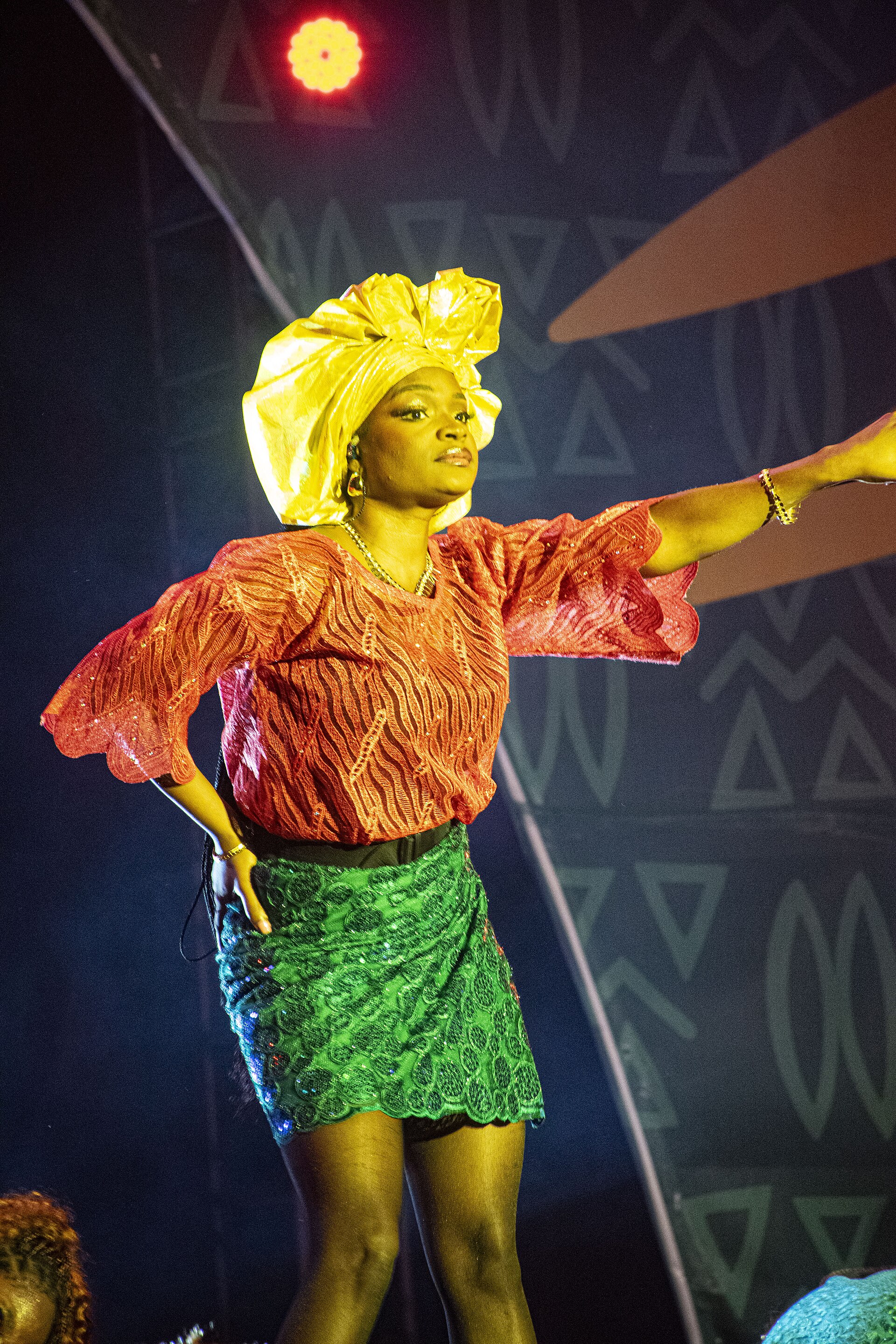 Prestation de Queen Fumi