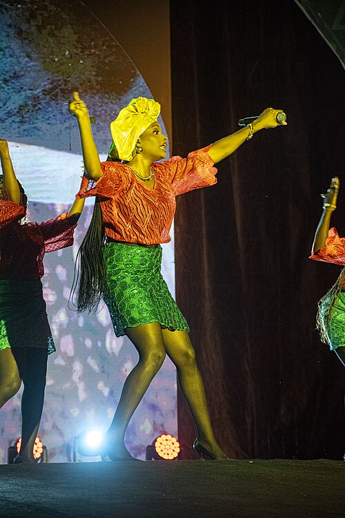 Prestation de Queen Fumi