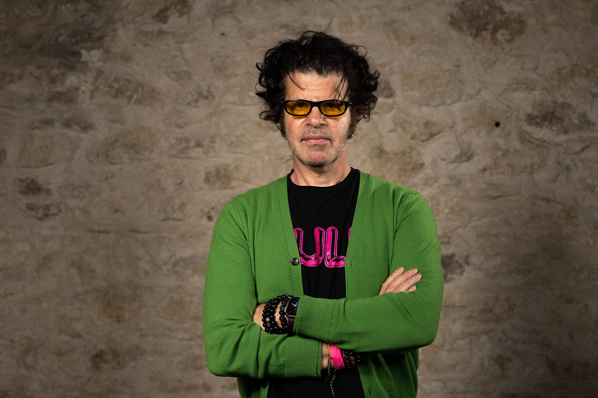 Daniel Raymont, Principal Actor, at the WikiPortraits studio at the 2025 SXSW Festival.