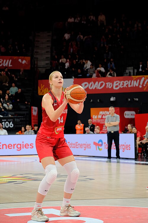 Dorka Juhász 14 Hungary 20260317