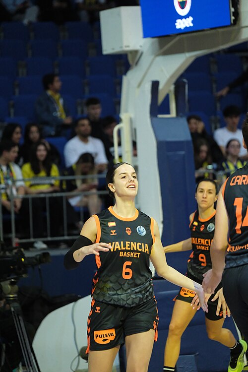 Elena Buenavida 6 Valencia Basket (women) EuroLeague Women 20251104