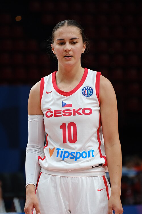 Eliška Hamzová 10 Czechia 20250629