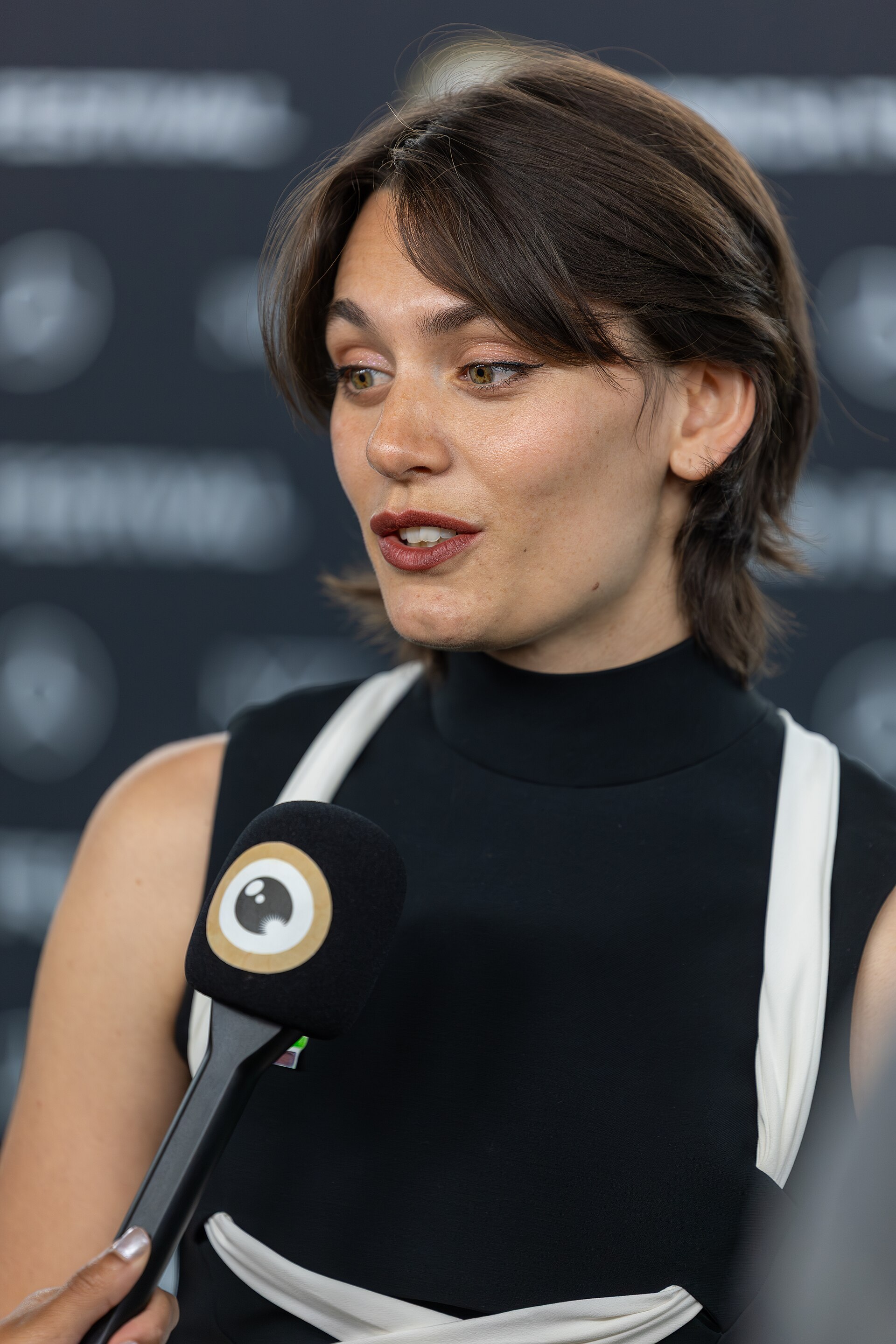 Ella Rumpf on the Green Carpet at the 2025 Zurich Film Festival.