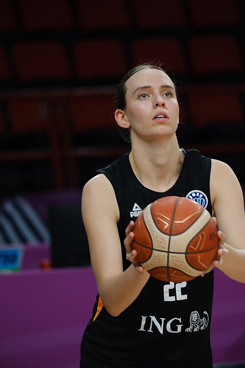 Emily Bessoir 22 Germany 20250629