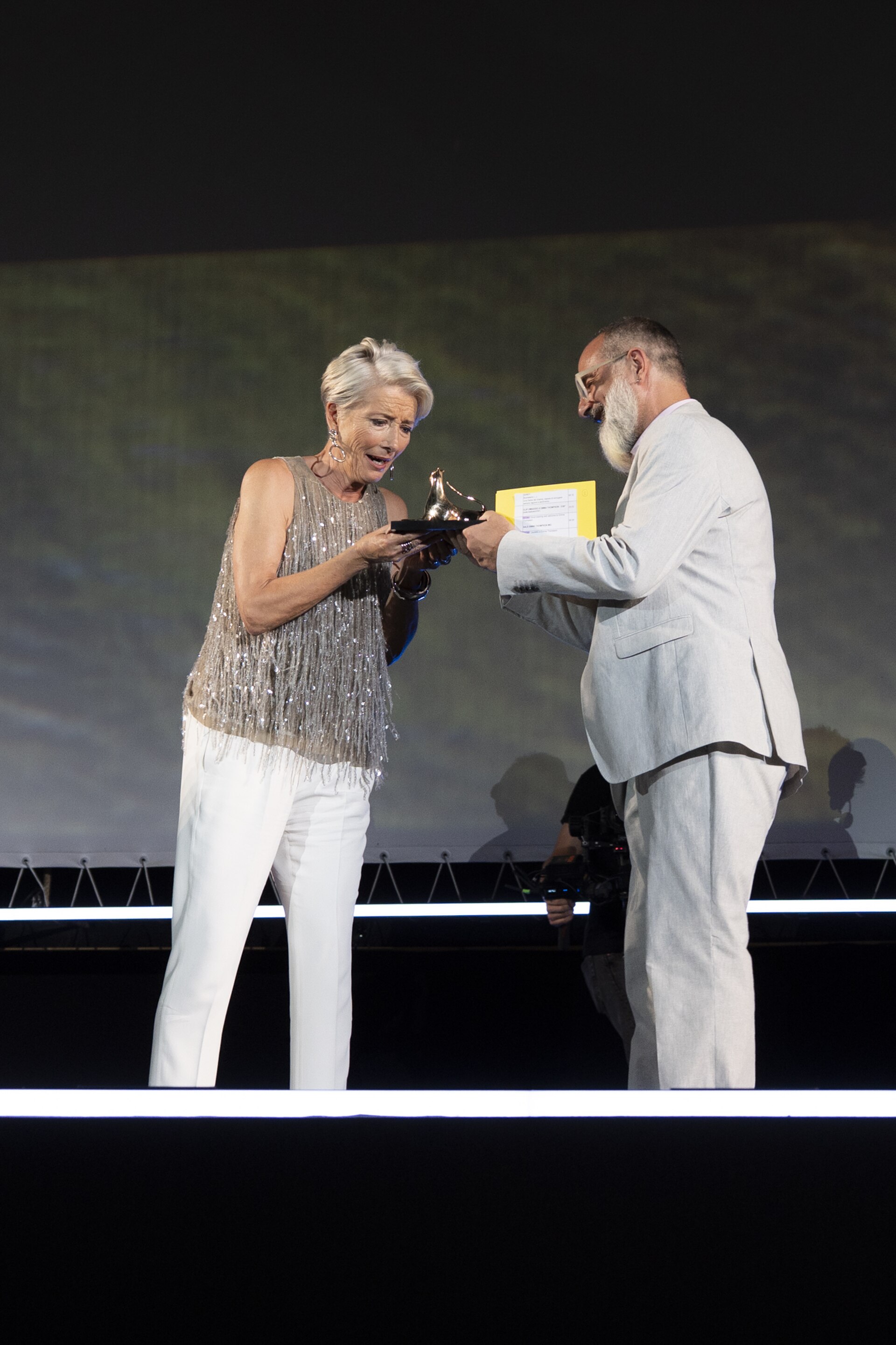 Emma Thompson receives the Leopard Club Award at the 78th Locarno Film Festival