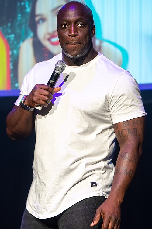 Emmanuel Sonubi at the 2025 Edinburgh Festival Fringe