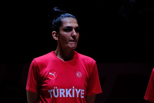 Esra Ural 33 Türkiye 20260317