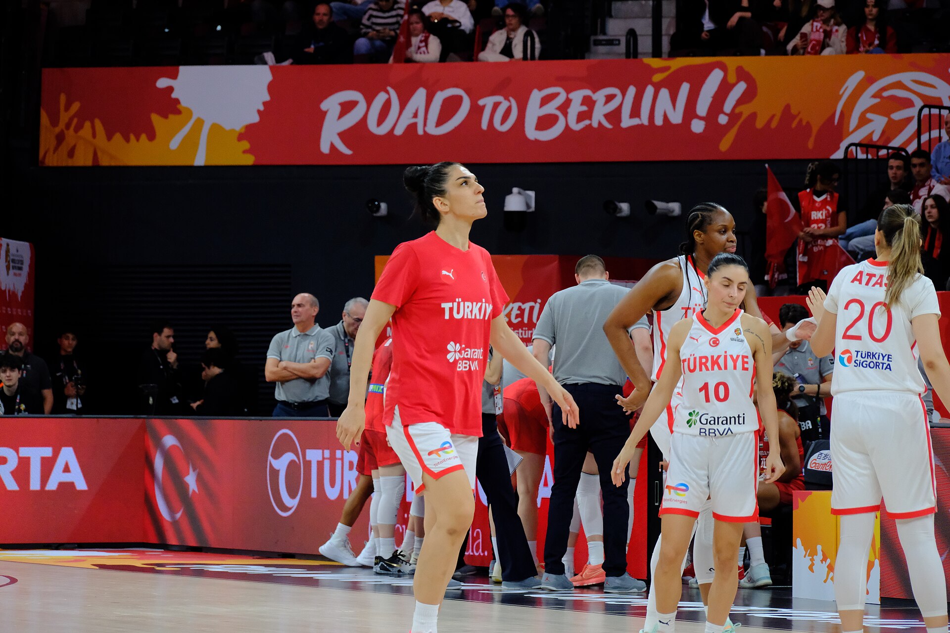 Esra Ural 33 Türkiye 20260317