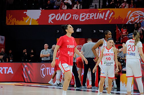 Esra Ural 33 Türkiye 20260317