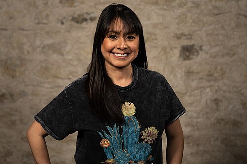 Eva Rios, Sales, at the WikiPortraits studio at the 2025 SXSW Festival.
