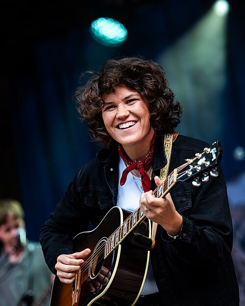 Fay Wildhagen på festivalen Ravnedalen Live i Kristiansand, 2024