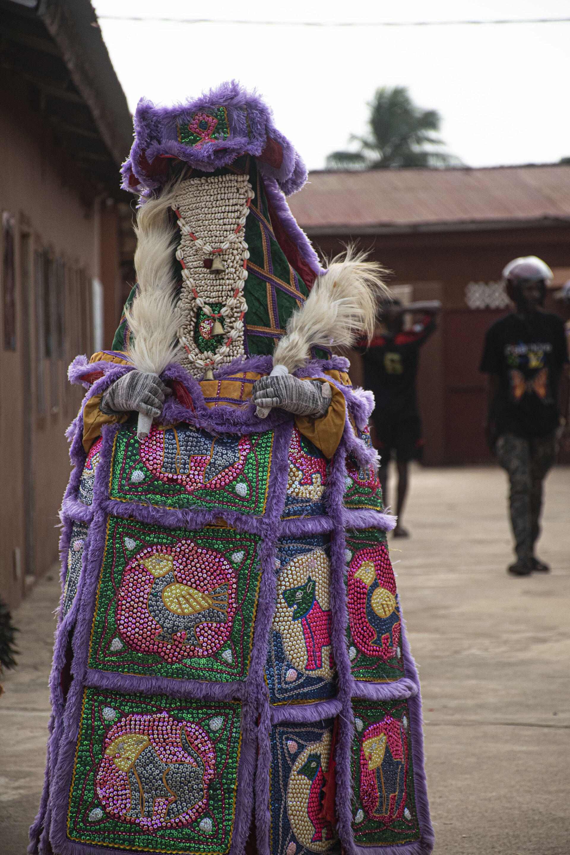 Cérémonie egungun à la place Migan
