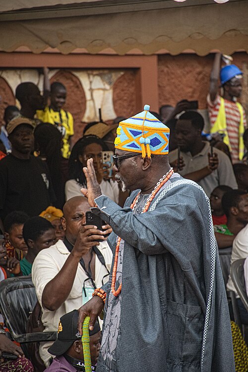 Cérémonie egungun à la place Migan