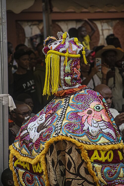 Cérémonie egungun à la place Migan