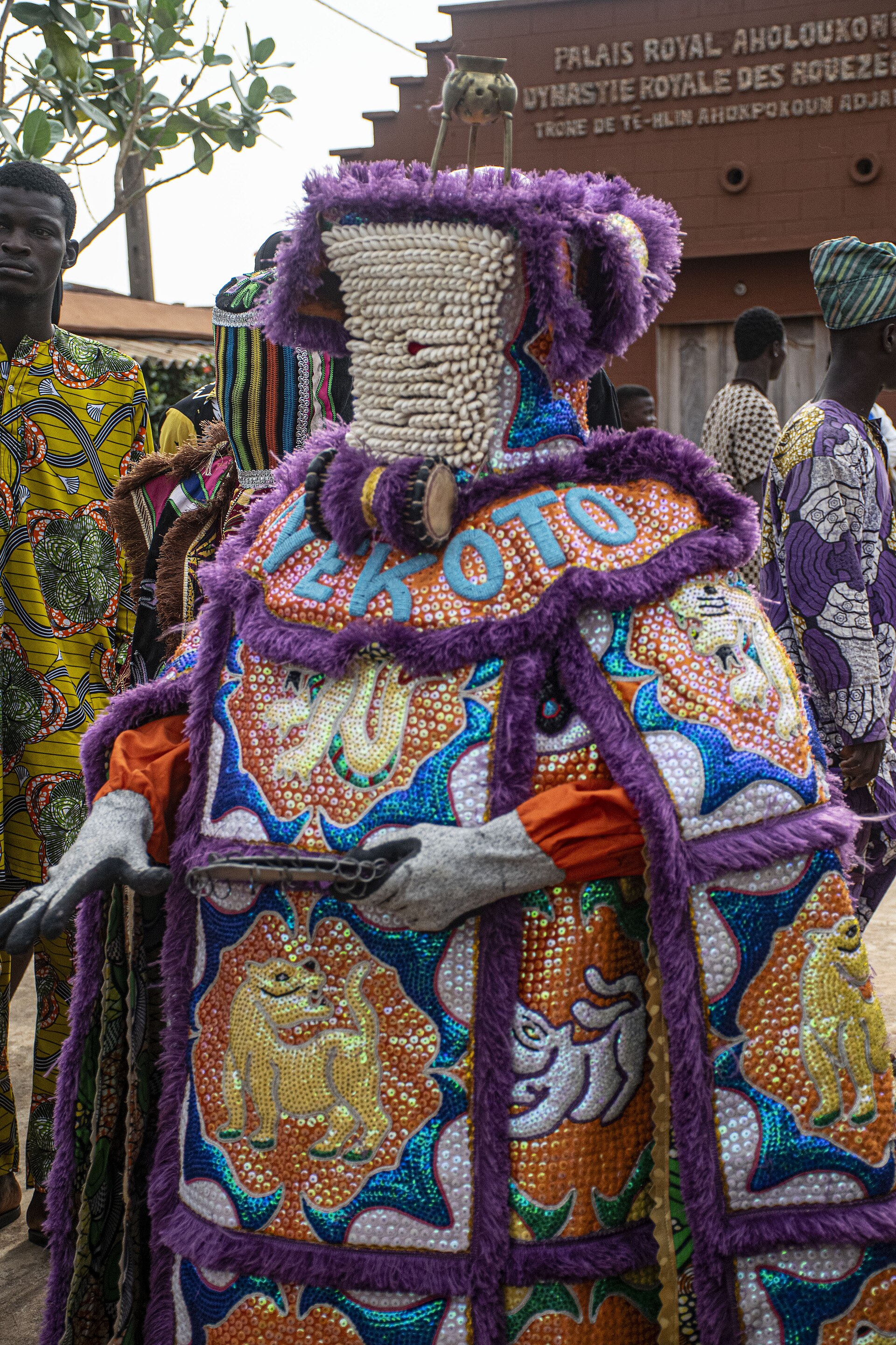 Cérémonie egungun à la place Migan