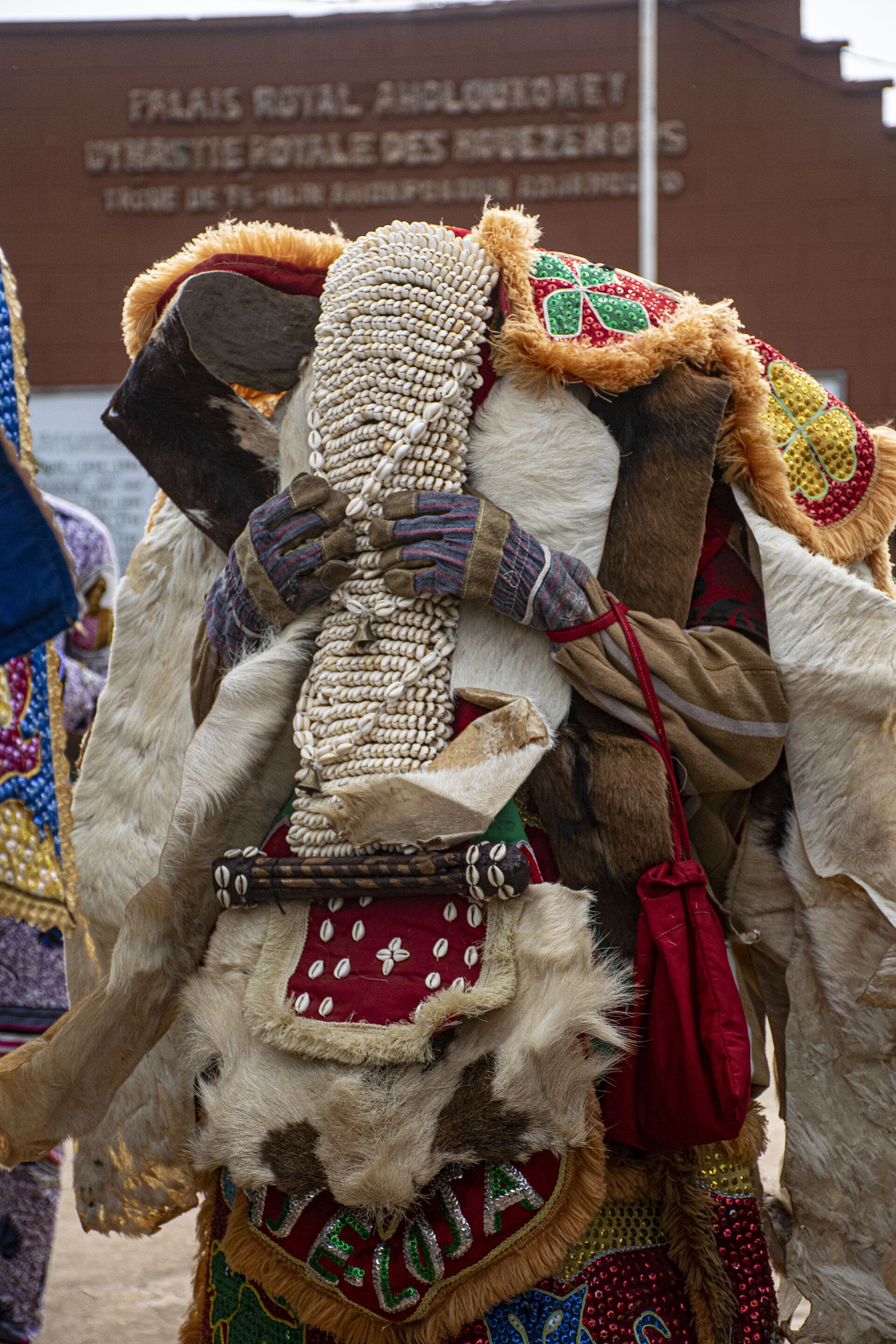 Cérémonie egungun à la place Migan