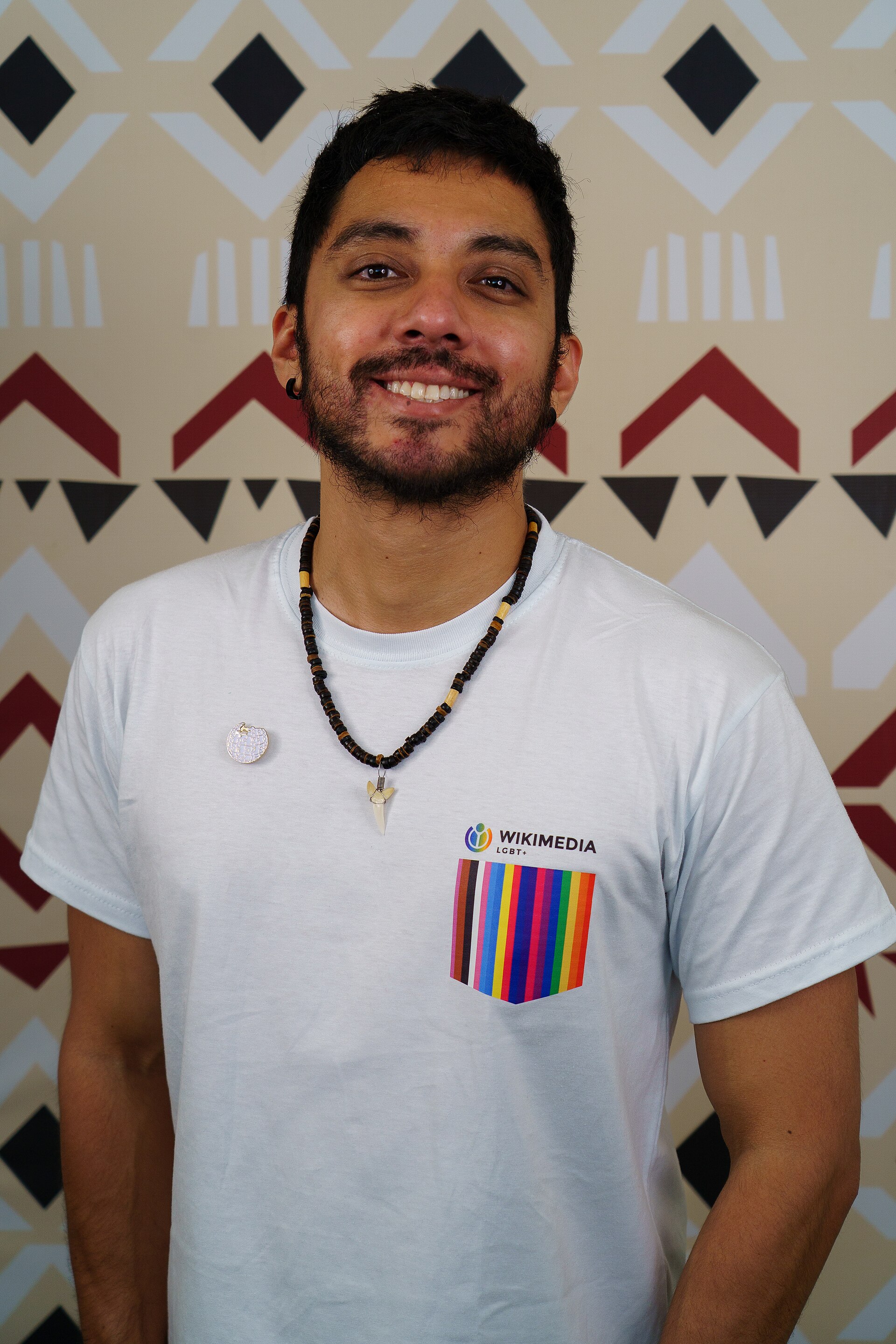 Freddy Veloz portrait at Wikimania 2025 WikiPortraits Studio