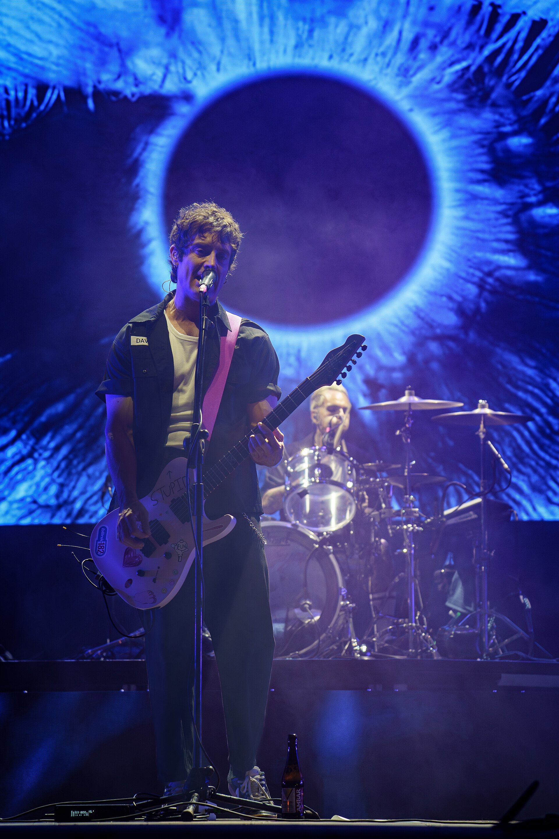 La La Love you on stage of Galaxy Sound 2025 in Malaga