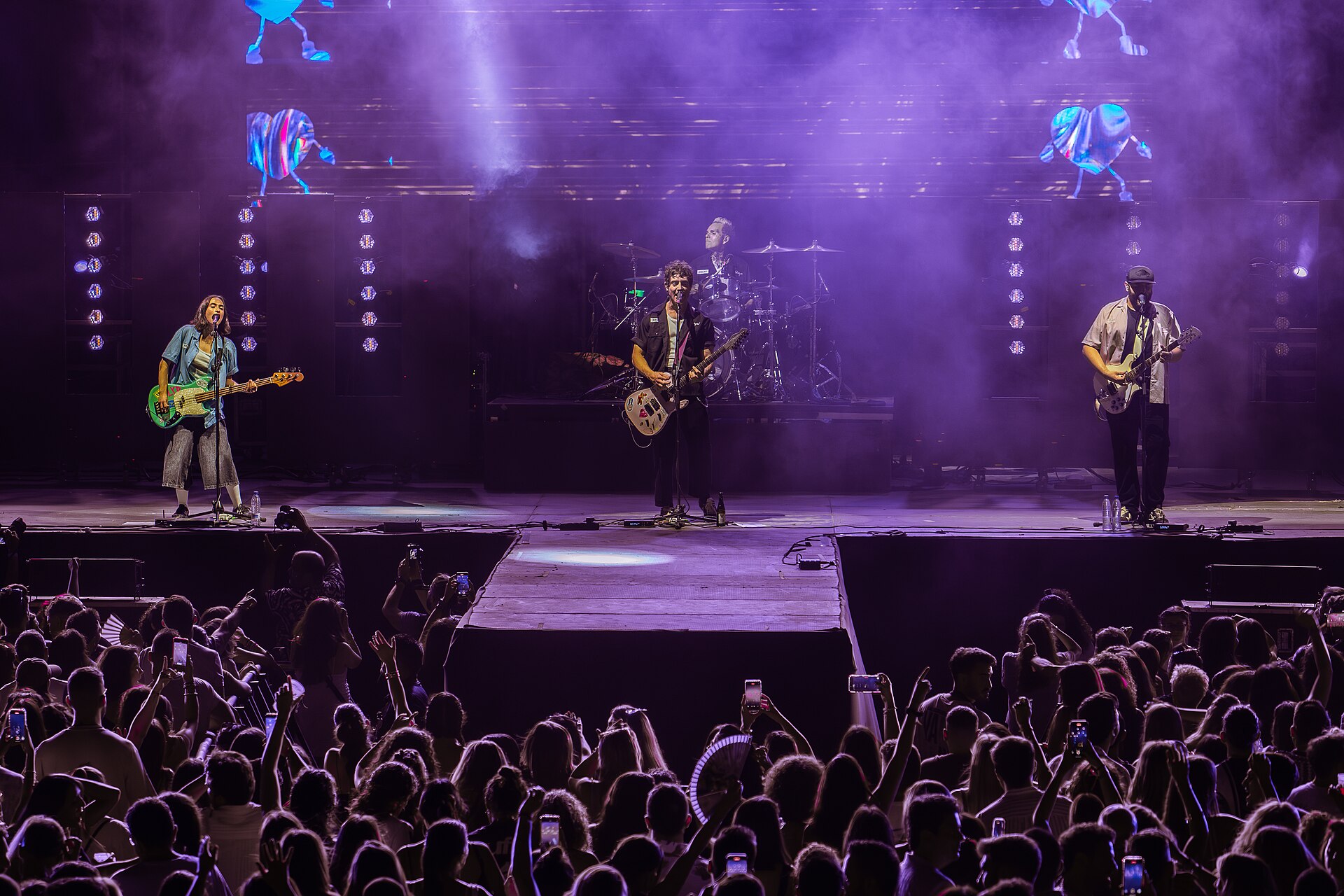 La La Love you on stage of Galaxy Sound 2025 in Malaga