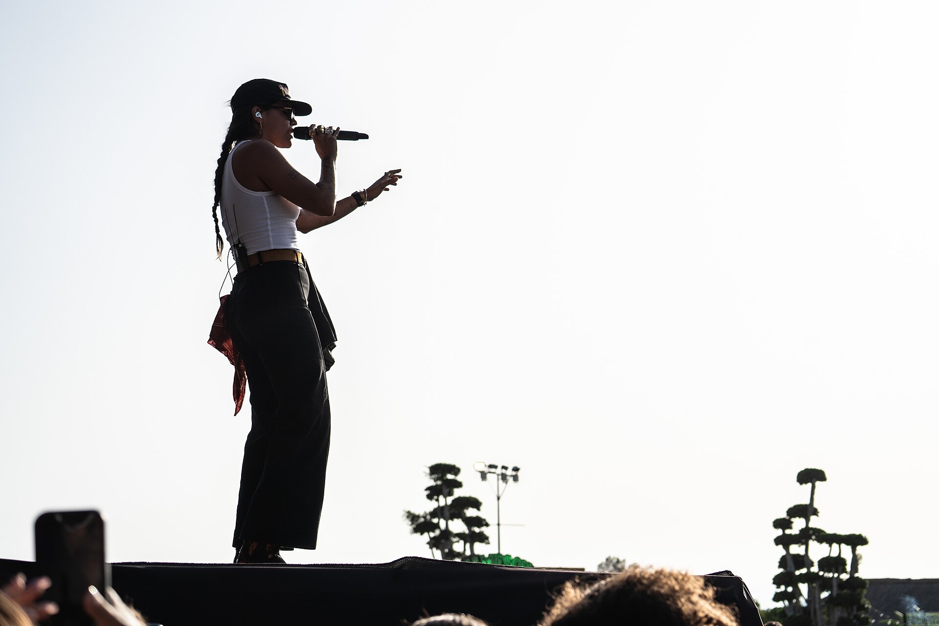 Marlena on stage of Galaxy Sound 2025 in Malaga