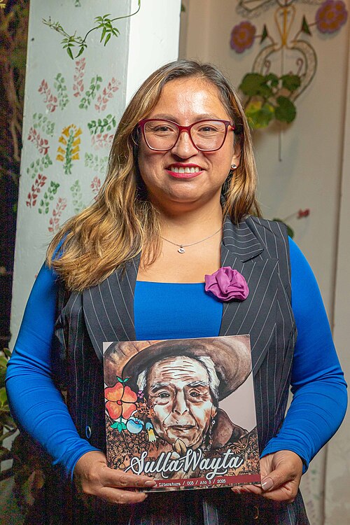 Gisela Pérez integrante de PACHA Grupo de Arte y Literatura, durante Segunda edición de Wamlita - Reconocimiento a la mujer. Realizado el 14 de marzo de 2026, Huancayo, Perú.