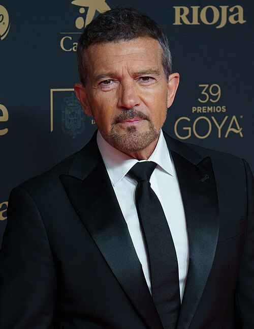 Antonio Banderas on the red carpet of the Goya Awards held in Granada in 2025