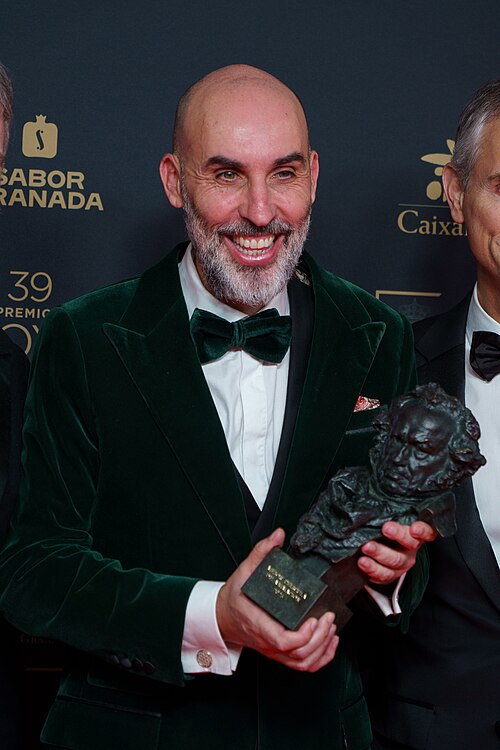 David Baute on the red carpet of the Goya Awards held in Granada in 2025