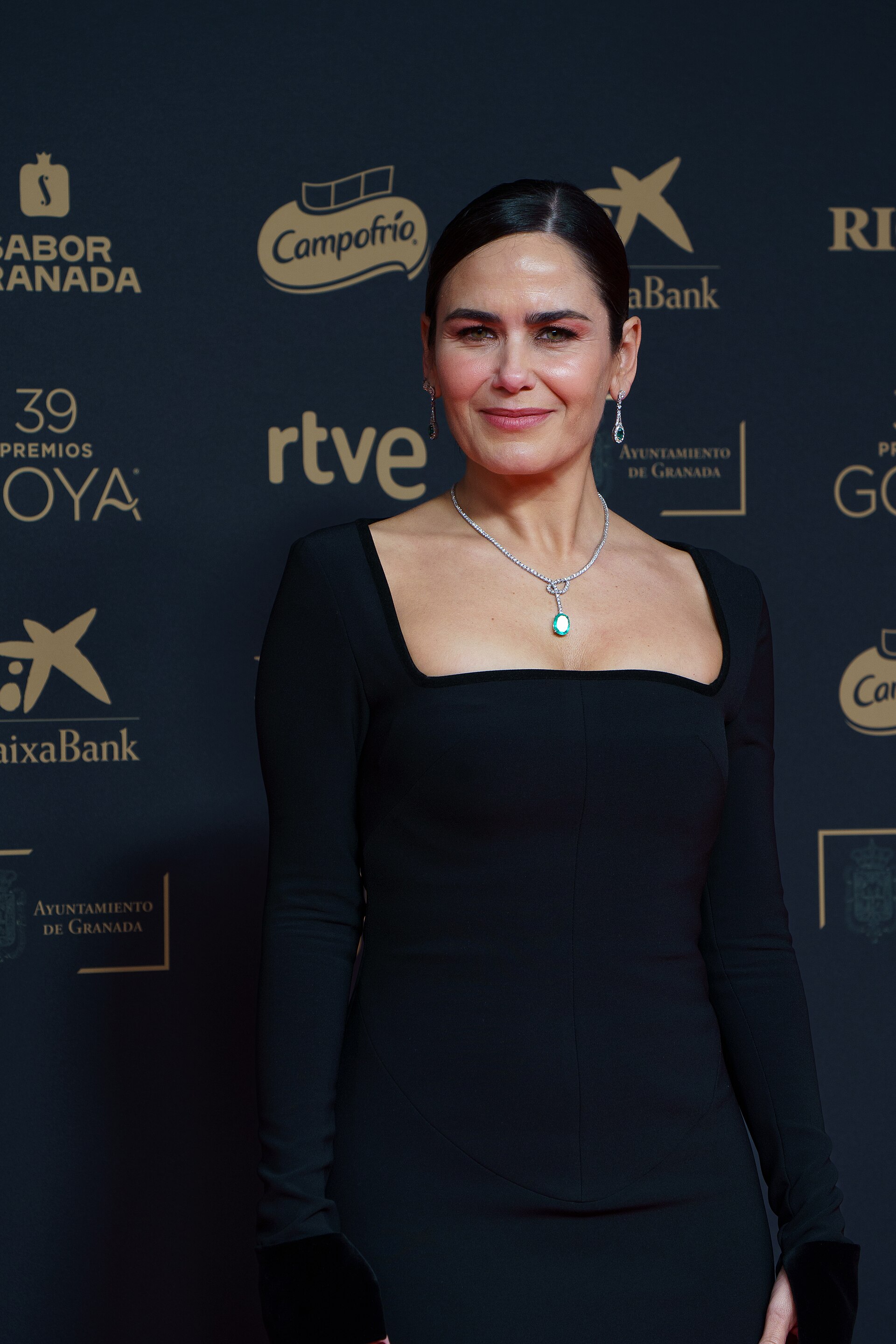Elena Sánchez Sánchez en la alfombra roja de los Premios Goya celebrados en Granada en 2025