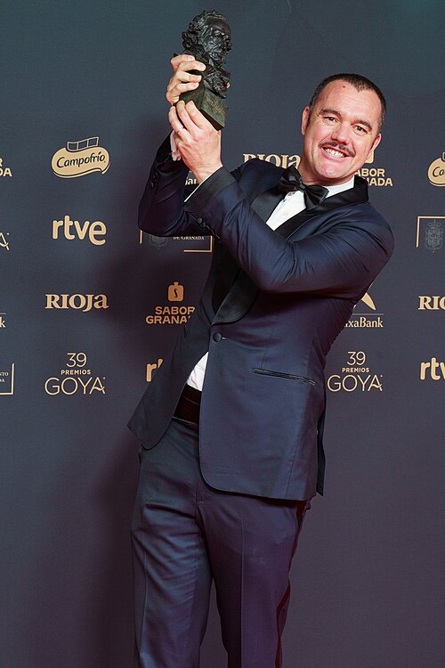 Diana Sagrista, Antonin Dalmasso y Eva Valiño on the red carpet of the Goya Awards held in Granada in 2025